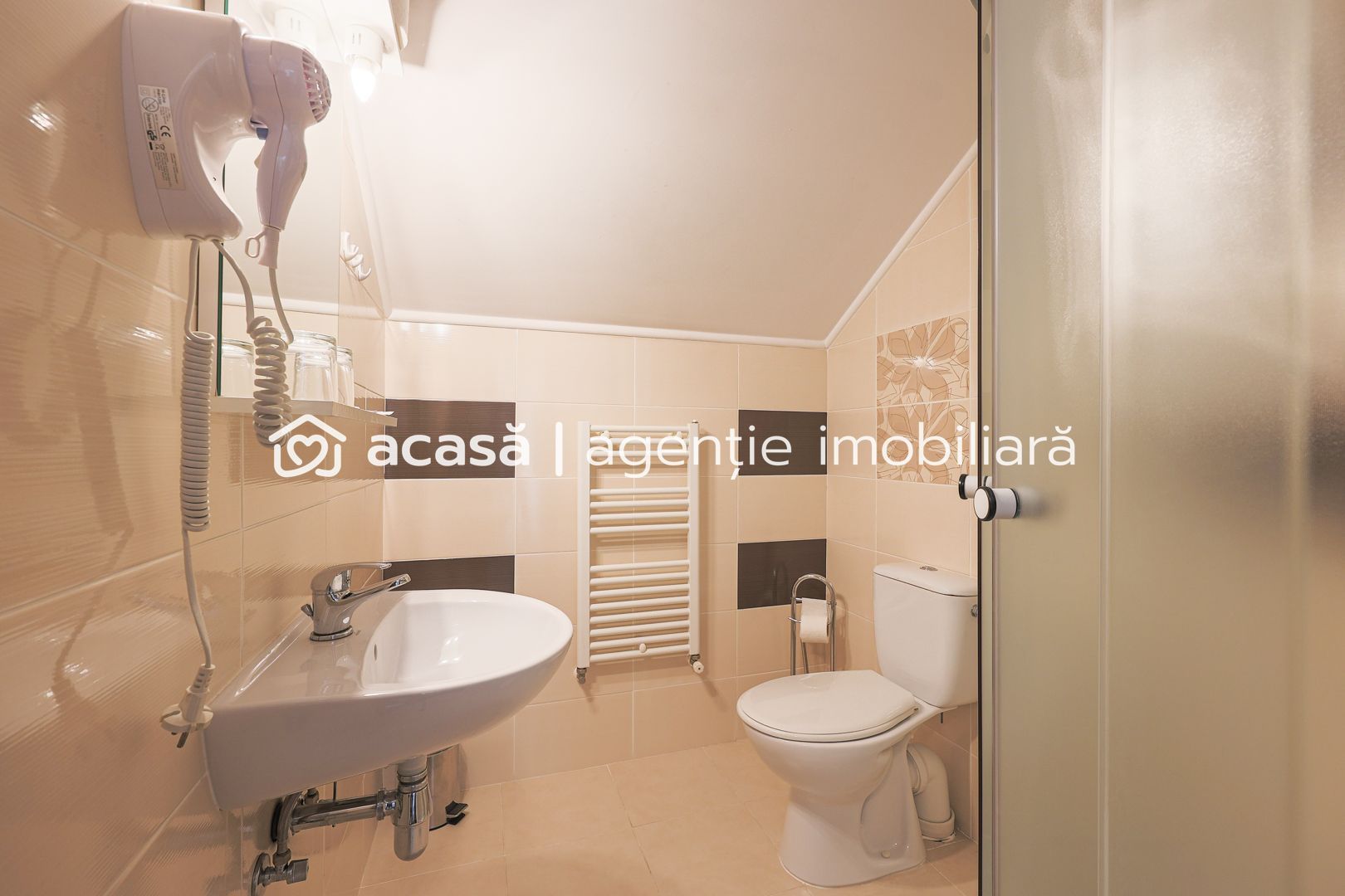 Flexibilitate într-o locație cheie, ideală pt hotel, cămin, clinică. - Poză 23