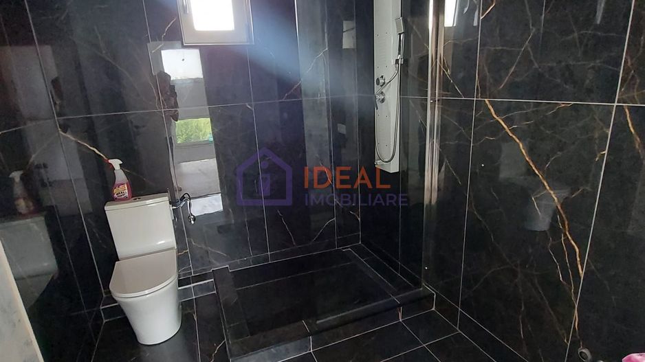 Casa Individuala LA CHEIE cu 250 mp utili, zona Strand - Poză 19