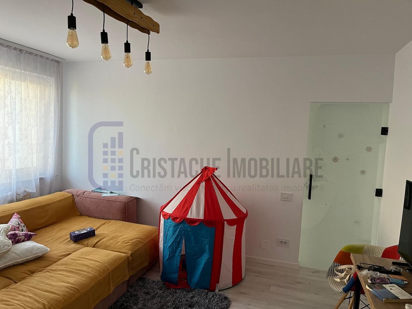Renovat, mobilat si utilat modern, 3 camere Cantemir - Poză 1