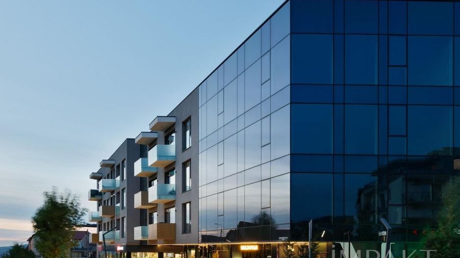 Spatiu servicii in cladire de birouri 440 m2 finisat la CHEIE,  Europa - Poză 1