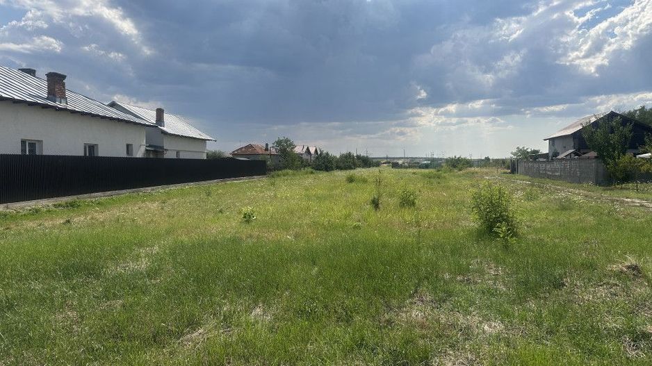 Teren intravilan 3474 mp Bradu-Auchan - Poză 1