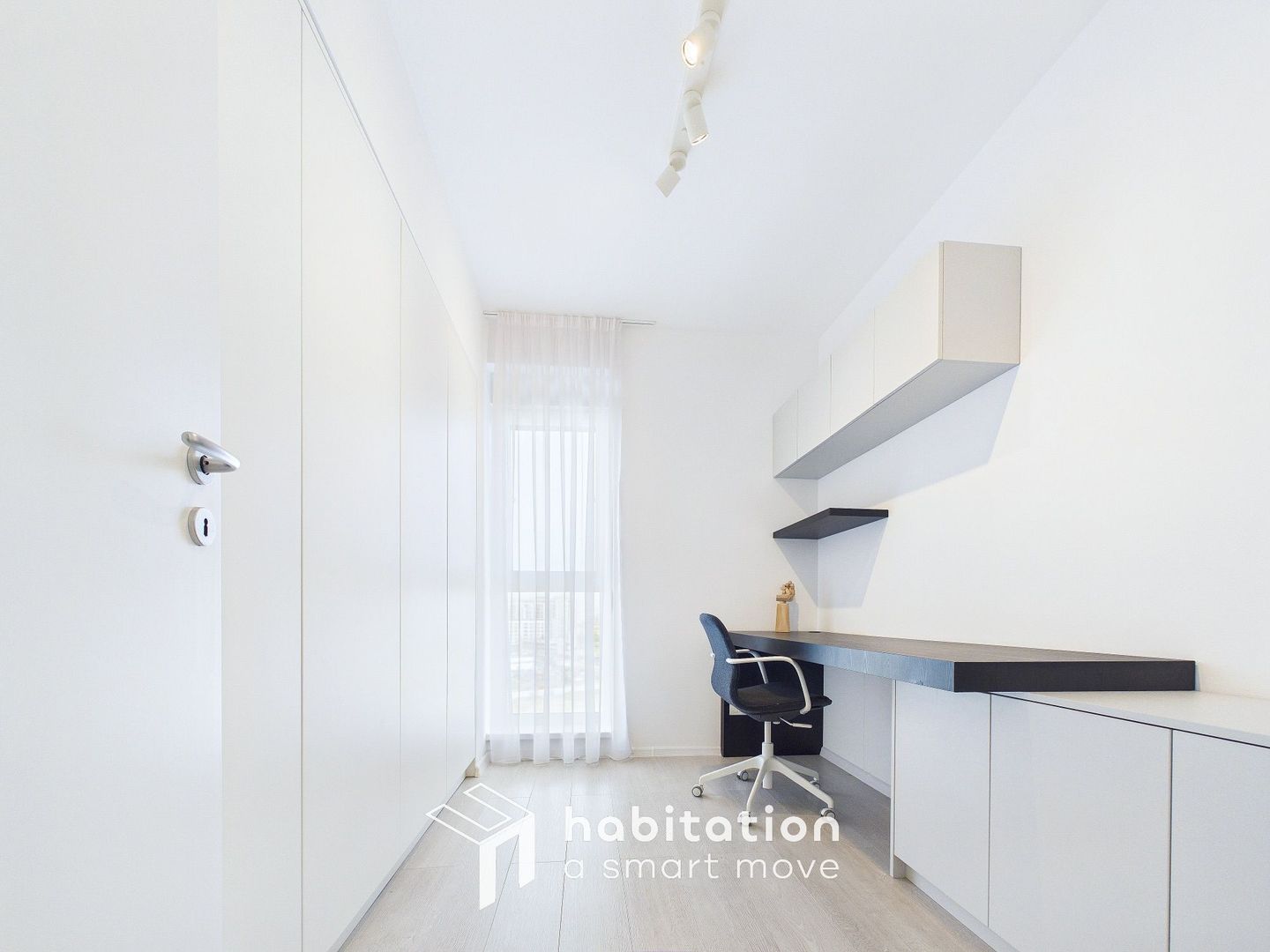 Apartament cu 3 camere, elegant, cu un view spectaculos, Central- City of Mara - Poză 21