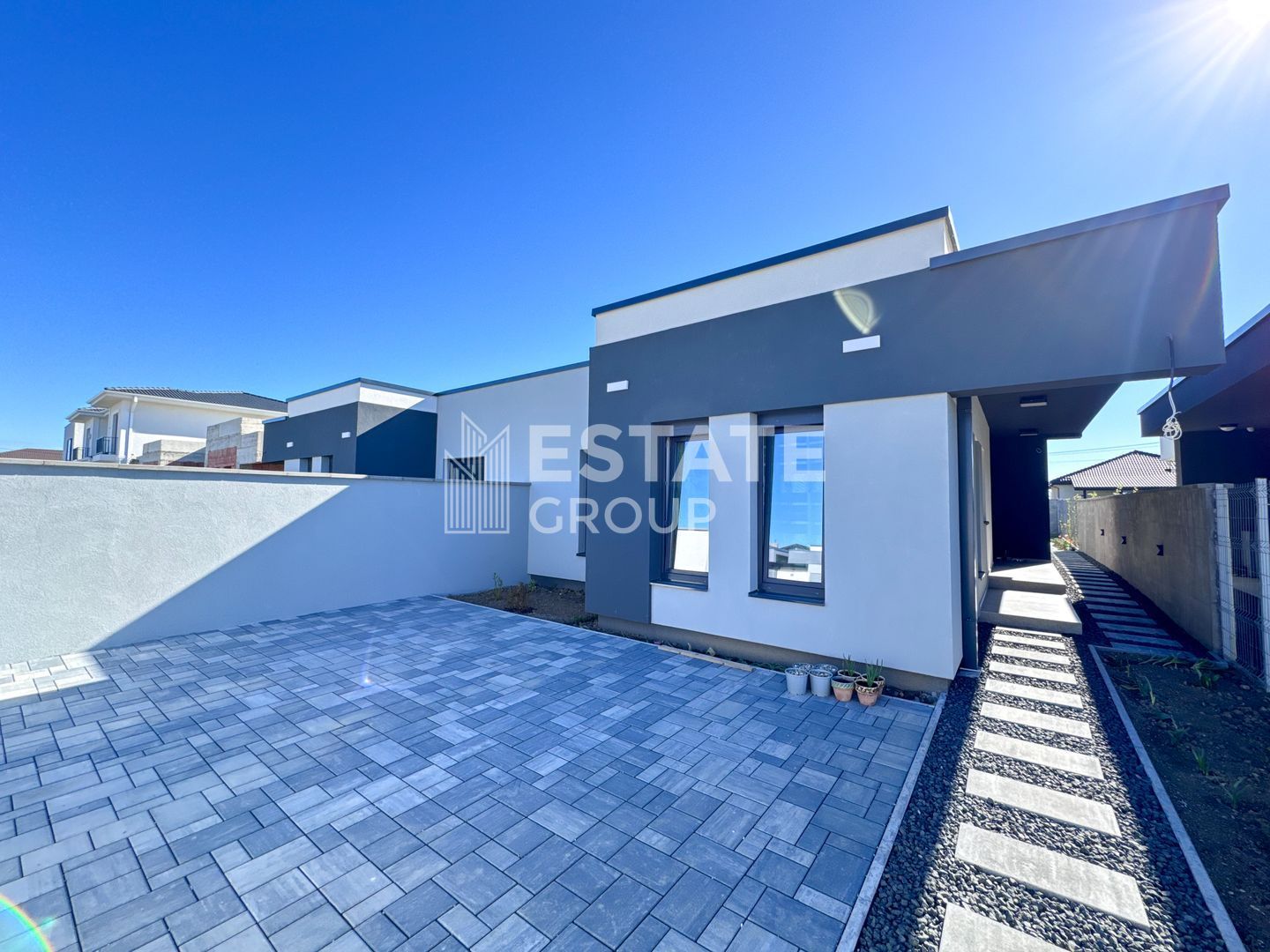 Duplex Mosnita Noua, proiect modern, finisat la cheie - Poză 1