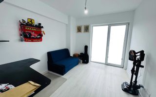 Apartament modern cu 4 camere, terasă panoramică de 38 mp. - Poză 2
