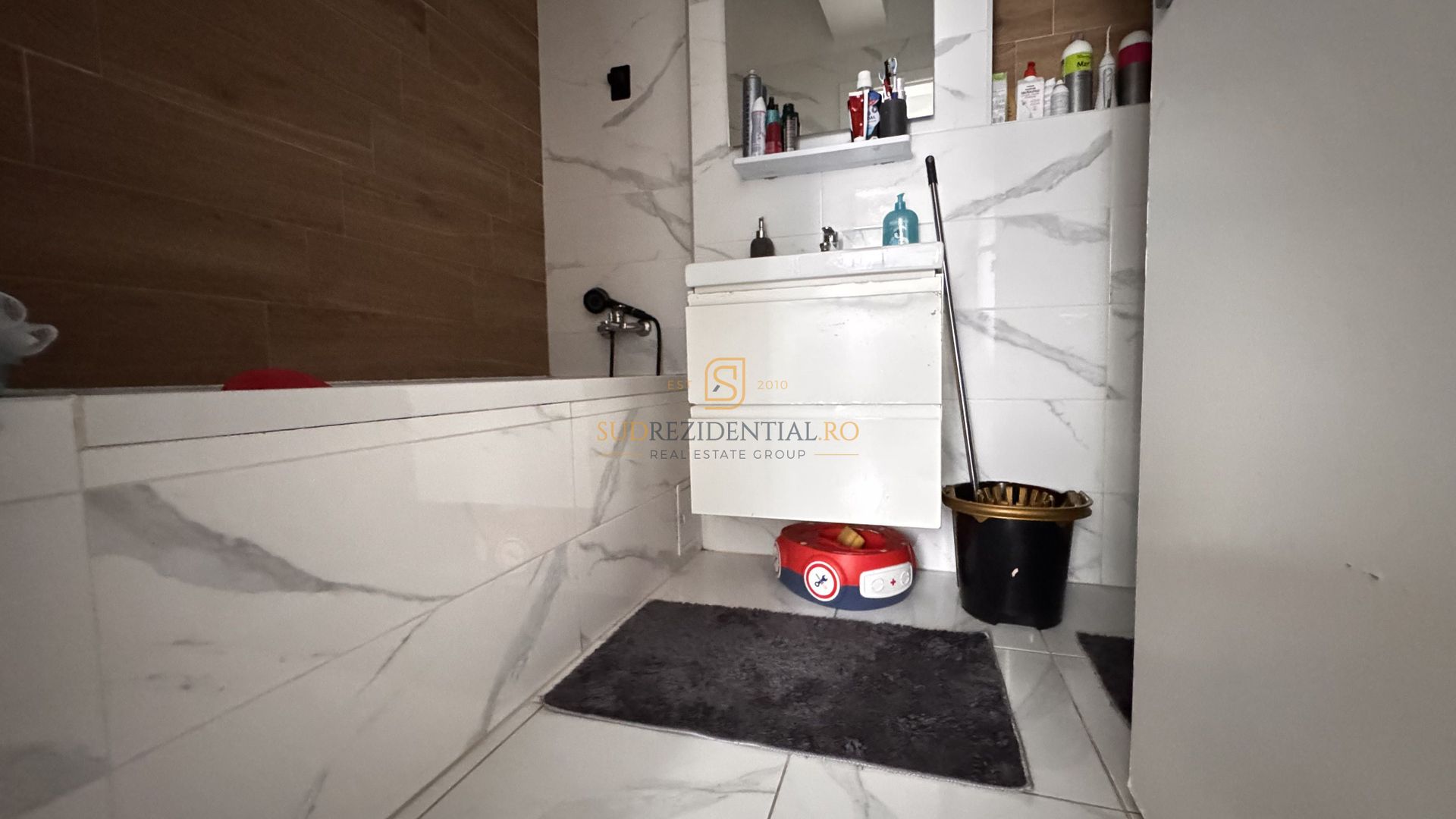 Apartament 2 camere, 55 mp, mobilat si utilat - Str.Teius, Sector 5 - Poză 13