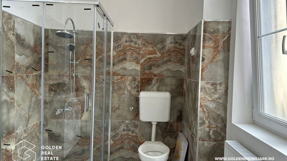 Spatiu birou, Bulevardul Revolutiei, Palatul Cenad, etaj 1 - Poză 11