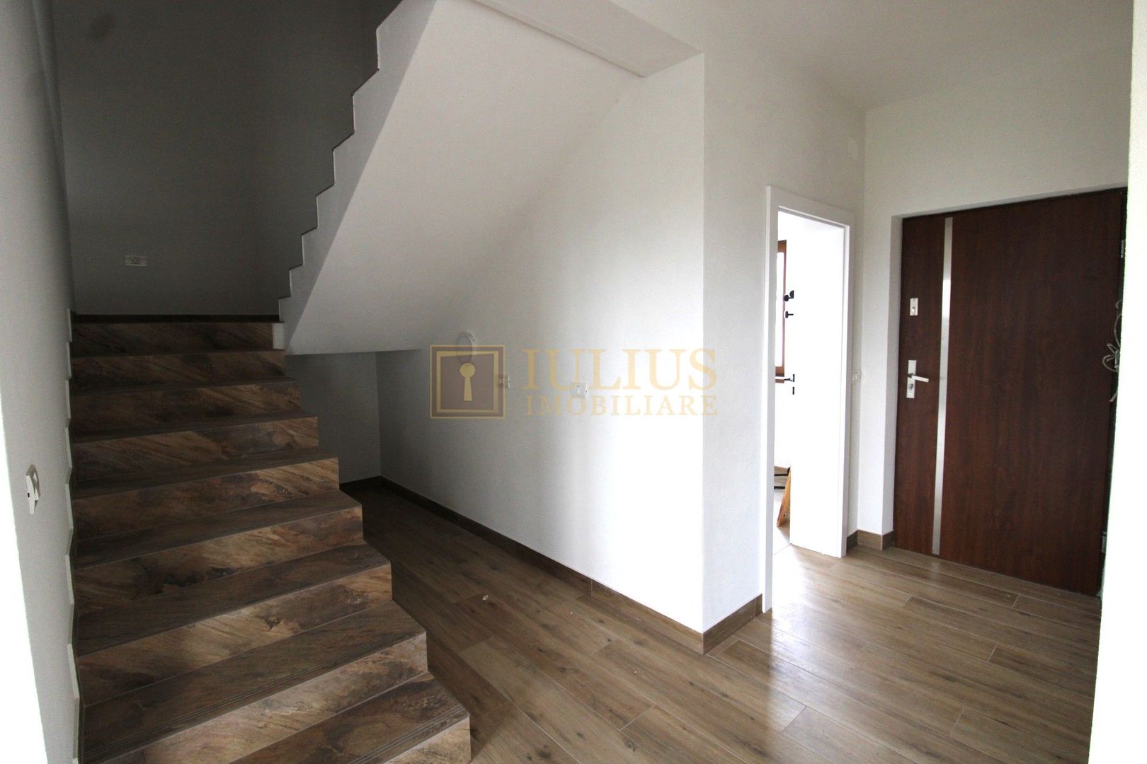 Casă modernă – prima închiriere | Dumbrăvița, zona Cora - Poză 10