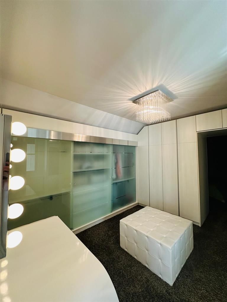 Vila remarcabila+casa boiereasca,in pretios areal de 2.100 mp, Santana de Mures - Poză 29