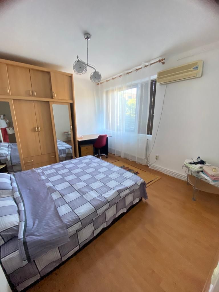 3 camere confort 1 etaj 3 zona Medicina CENTRALA PROPRIE - Poză 12