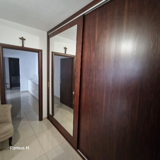 Apartament 3 camere | 70 mp | 1,5 min metrou | Complet renovat | Mobilat,utila - Poză 9