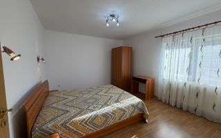 Apartament spațios cu 4 camere cu garaj - zona Ștrand - Poză 3