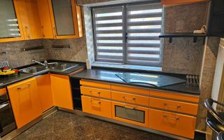 Vanzare Apartament 3 Camere de Prestigiu Stradal  pe Bulevardul Decebal - Poză 3