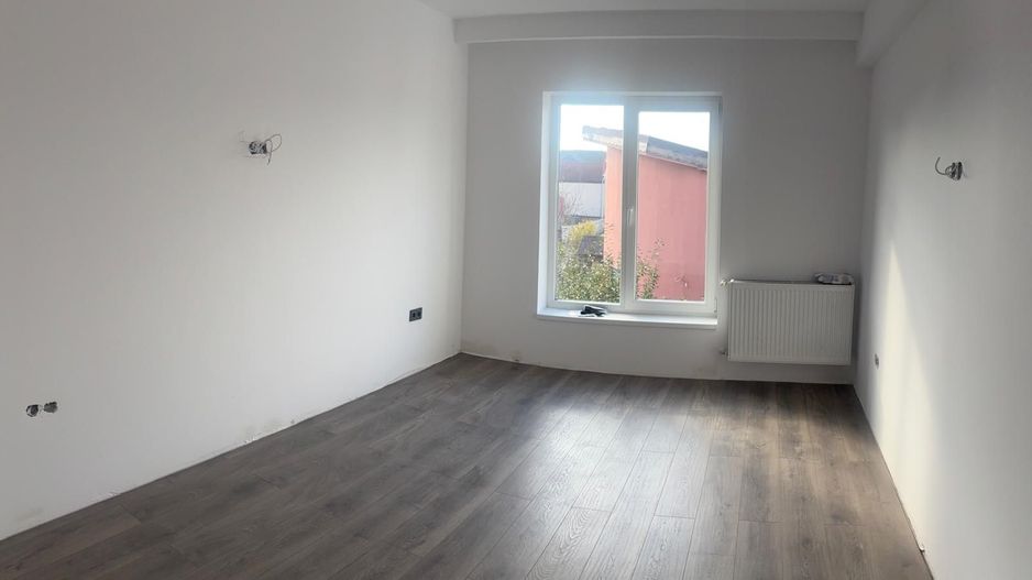 Apartament nou, 3 camere, zona Tractorul - Poză 6