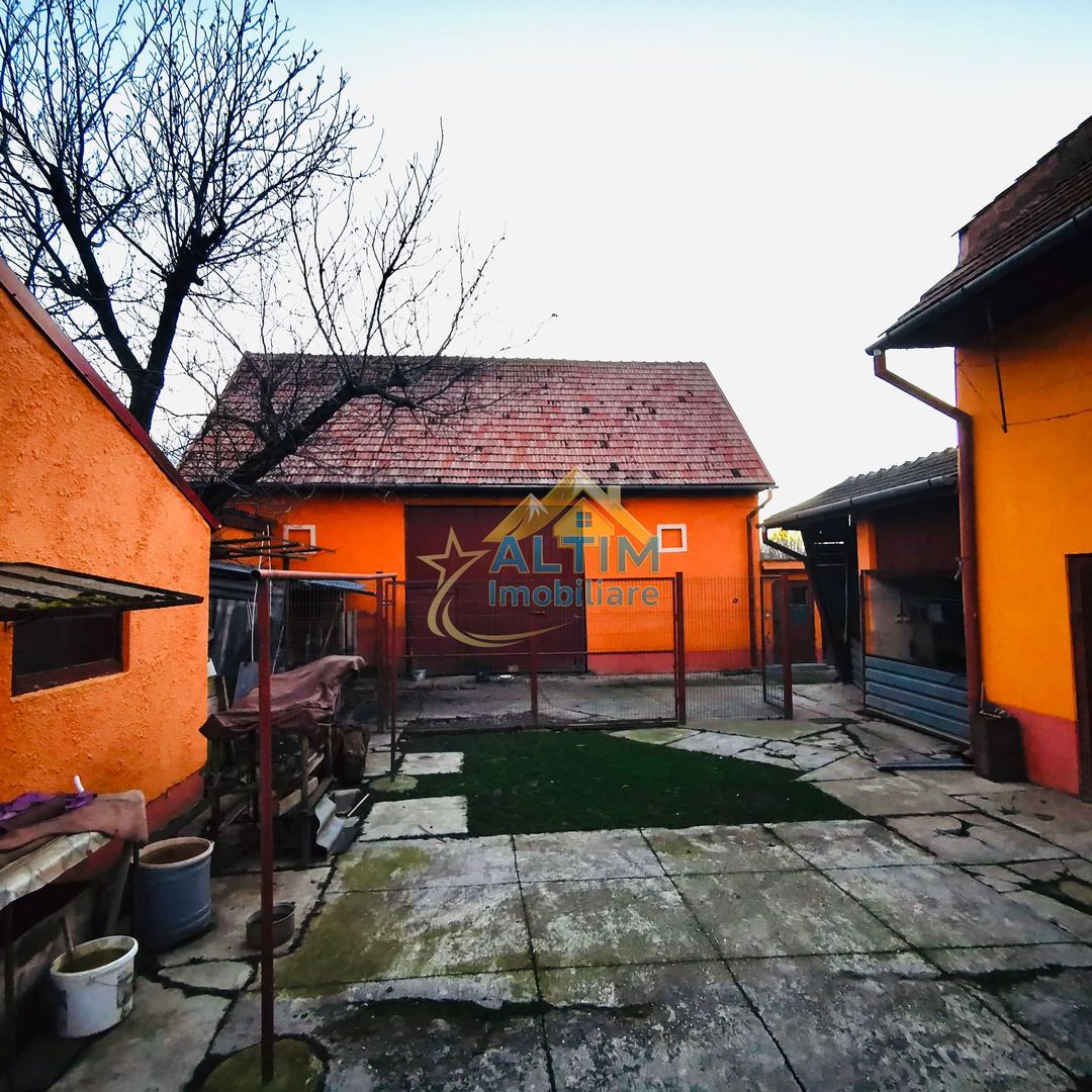 Casă de vânzare in Brașov, Stupini, 4 camere si teren de 1891mp - Poză 5