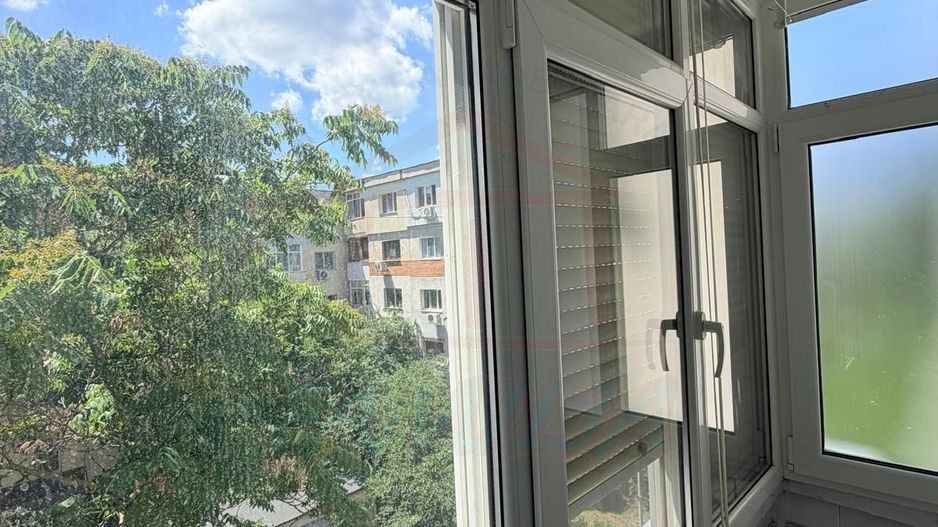 Inchiriem apartament cu 2 camere in Mazepa 2, et.3, pret 2000 de lei. - Poză 11