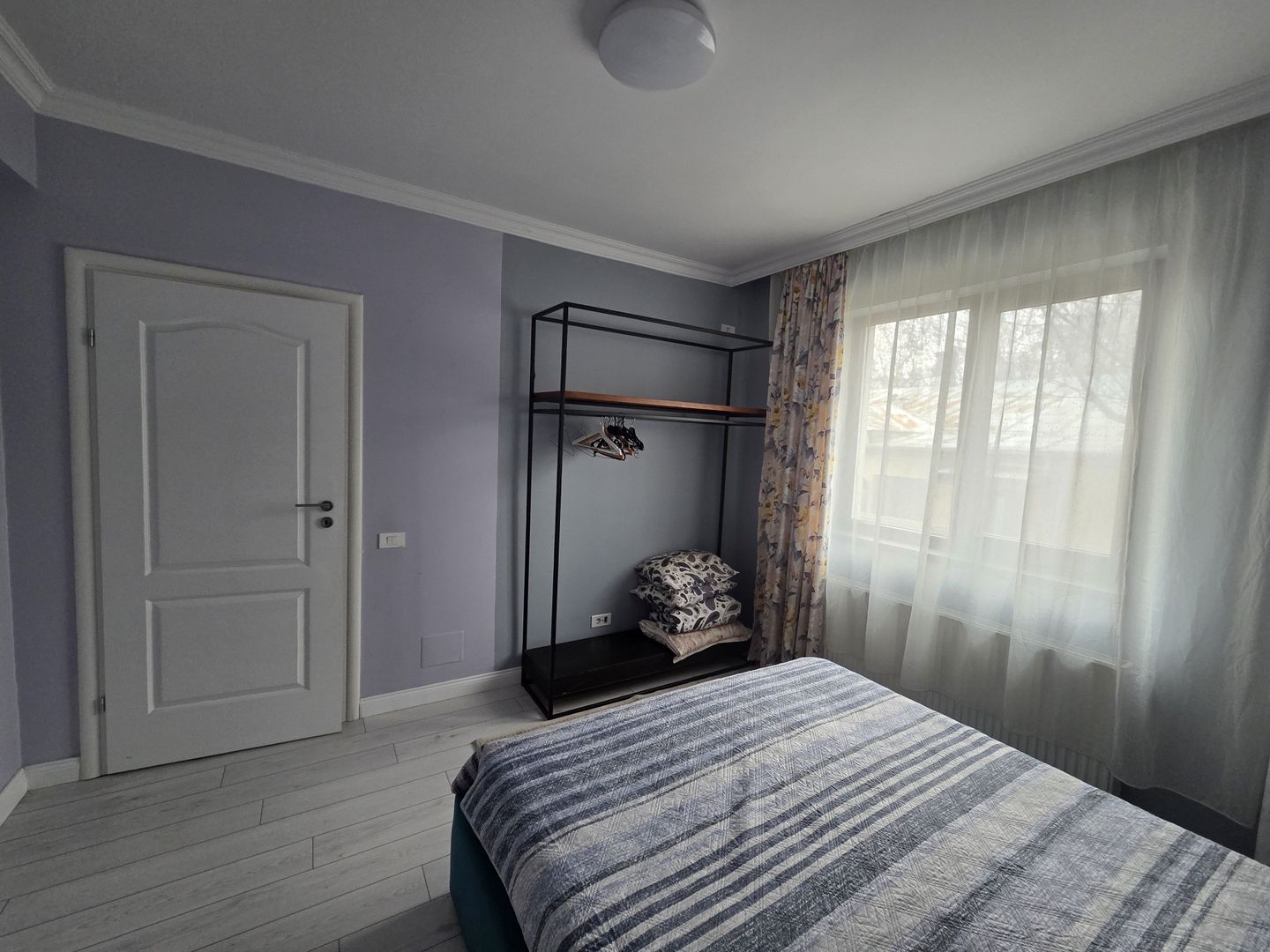 Apartament 3 camere si curte proprie - Poză 8