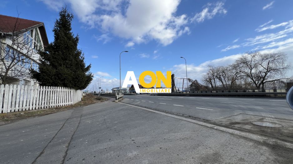 Teren intravilan pretabil hala, toate utilitatile - Poză 2
