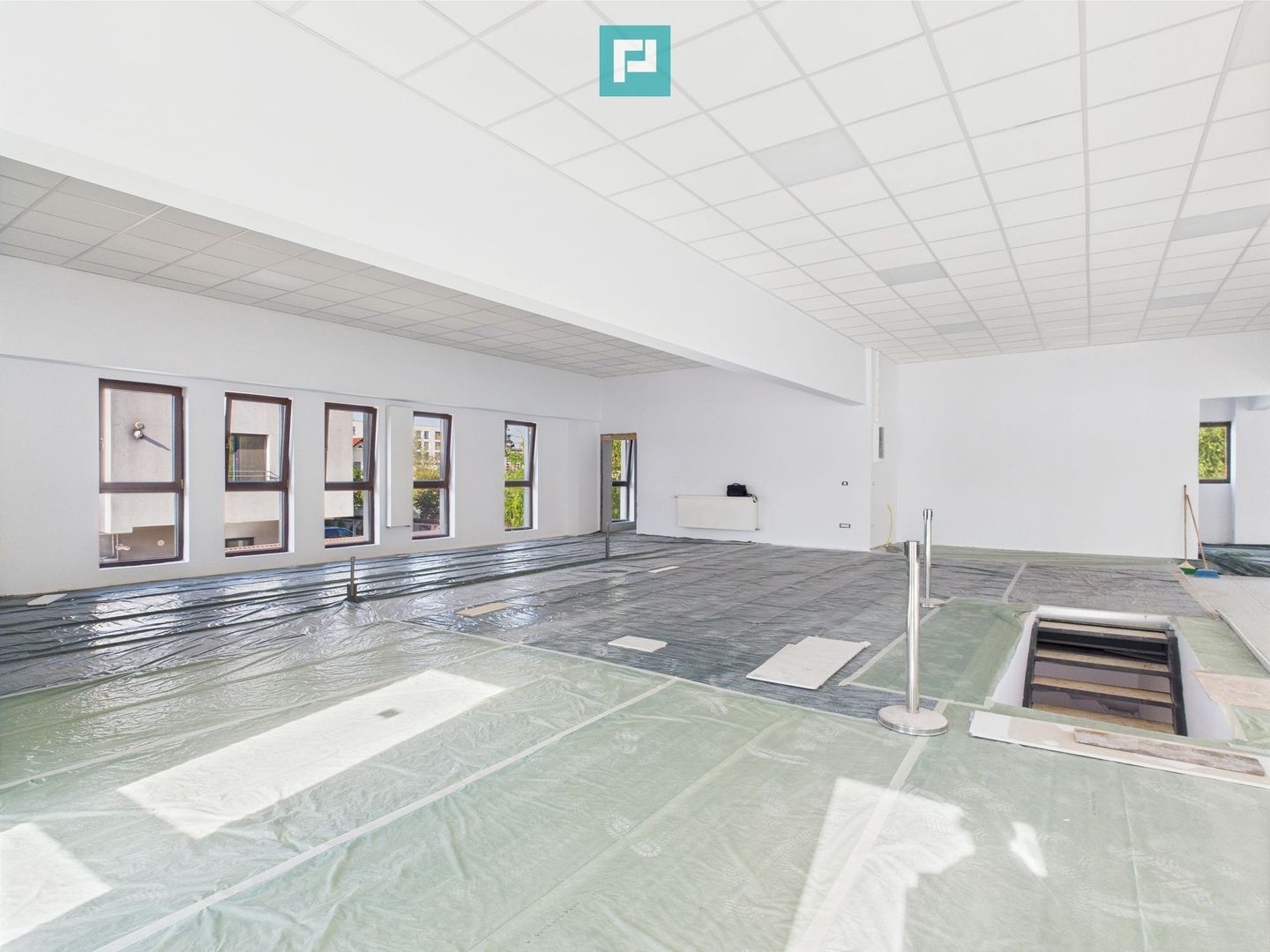 Spații Comerciale între 70 și 350 mp în Dumbrăvița - Poză 4