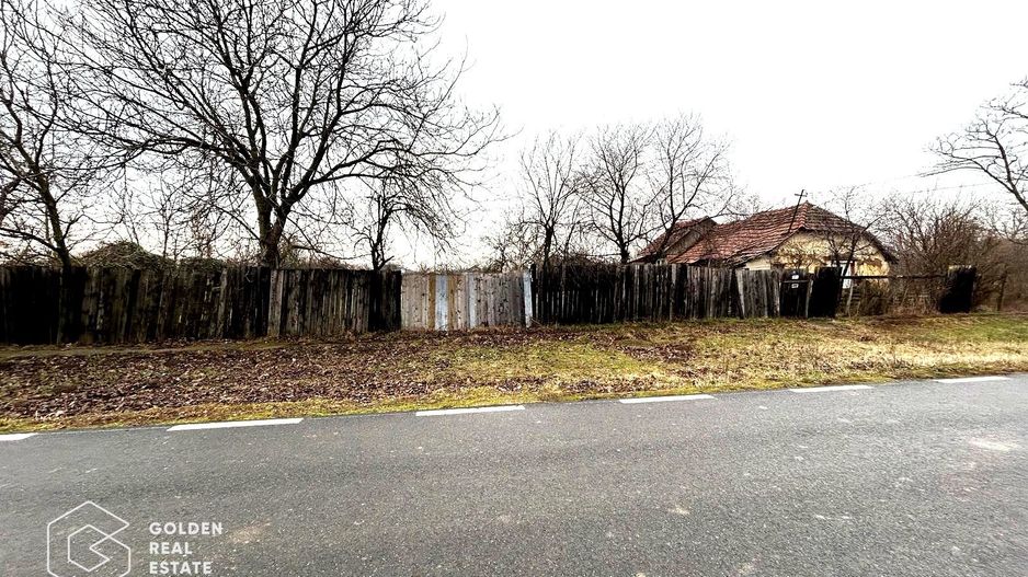 Teren intravilan, pretabil pentru constructie, 2880 mp, comuna Siria - Poză 1