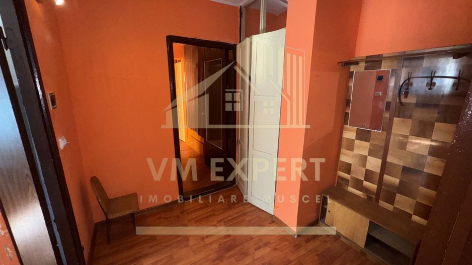 APARTAMENT 3 CAMERE ETAJ 1 GRUI - Poză 4