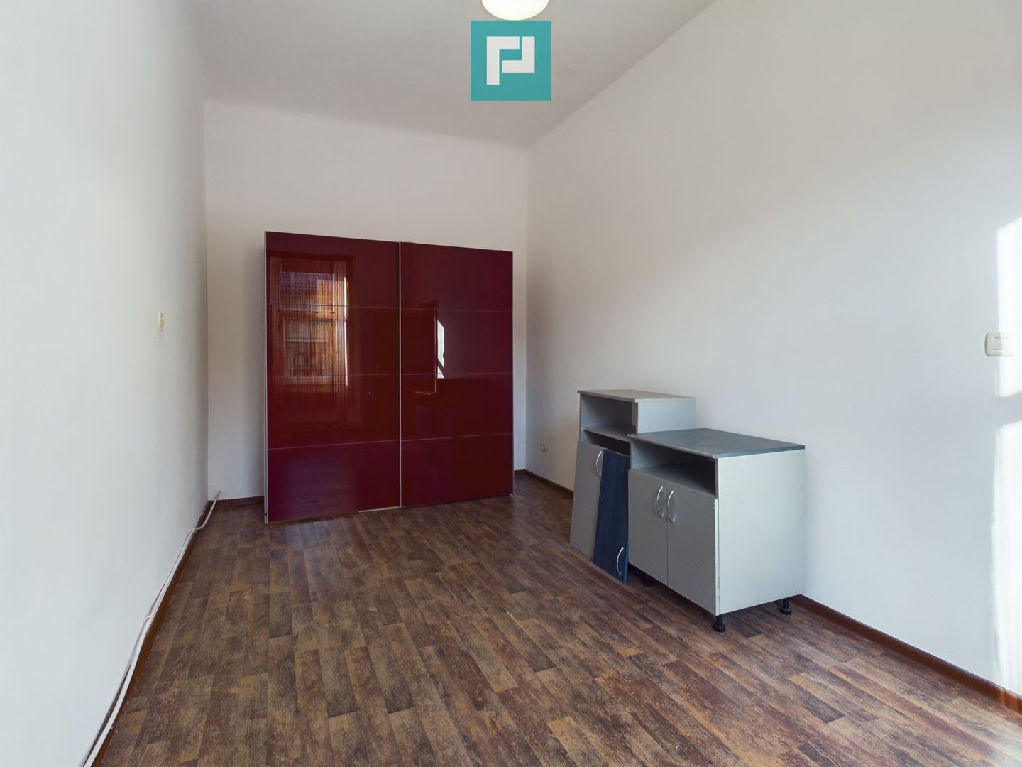 Clădire cu două apartamente zonă centrală - Poză 12