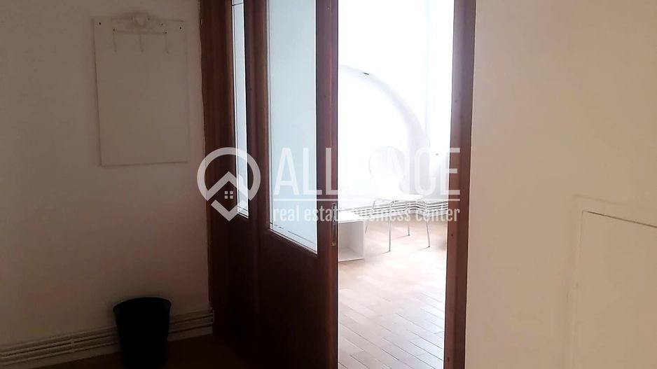Spatiu comercial / Birouri  - (COD10) CAPITOL - Poză 2