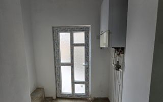 Casa renovata 105mp utili si curte libera 45mp -Eroii Revolutiei - Poză 13