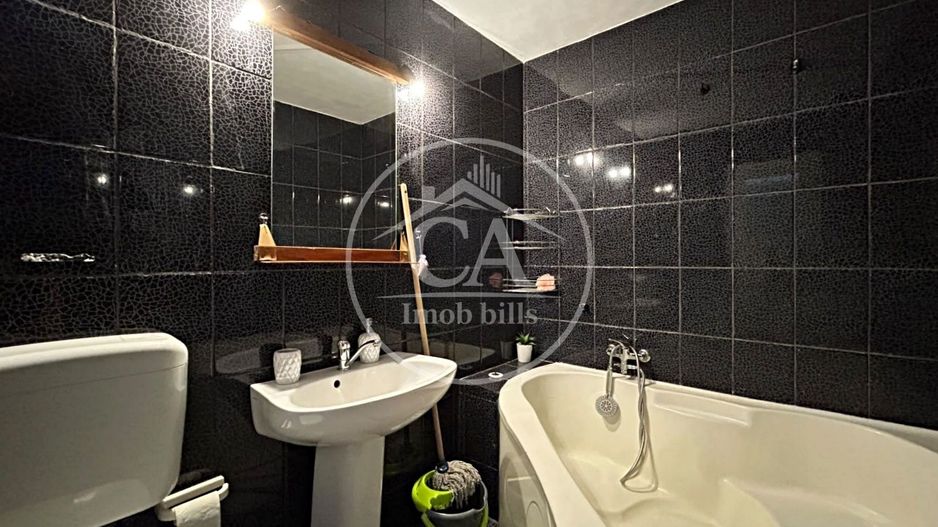 Apartament cu 3 camere de închiriat in zona Rogerius , Oradea - Poză 10
