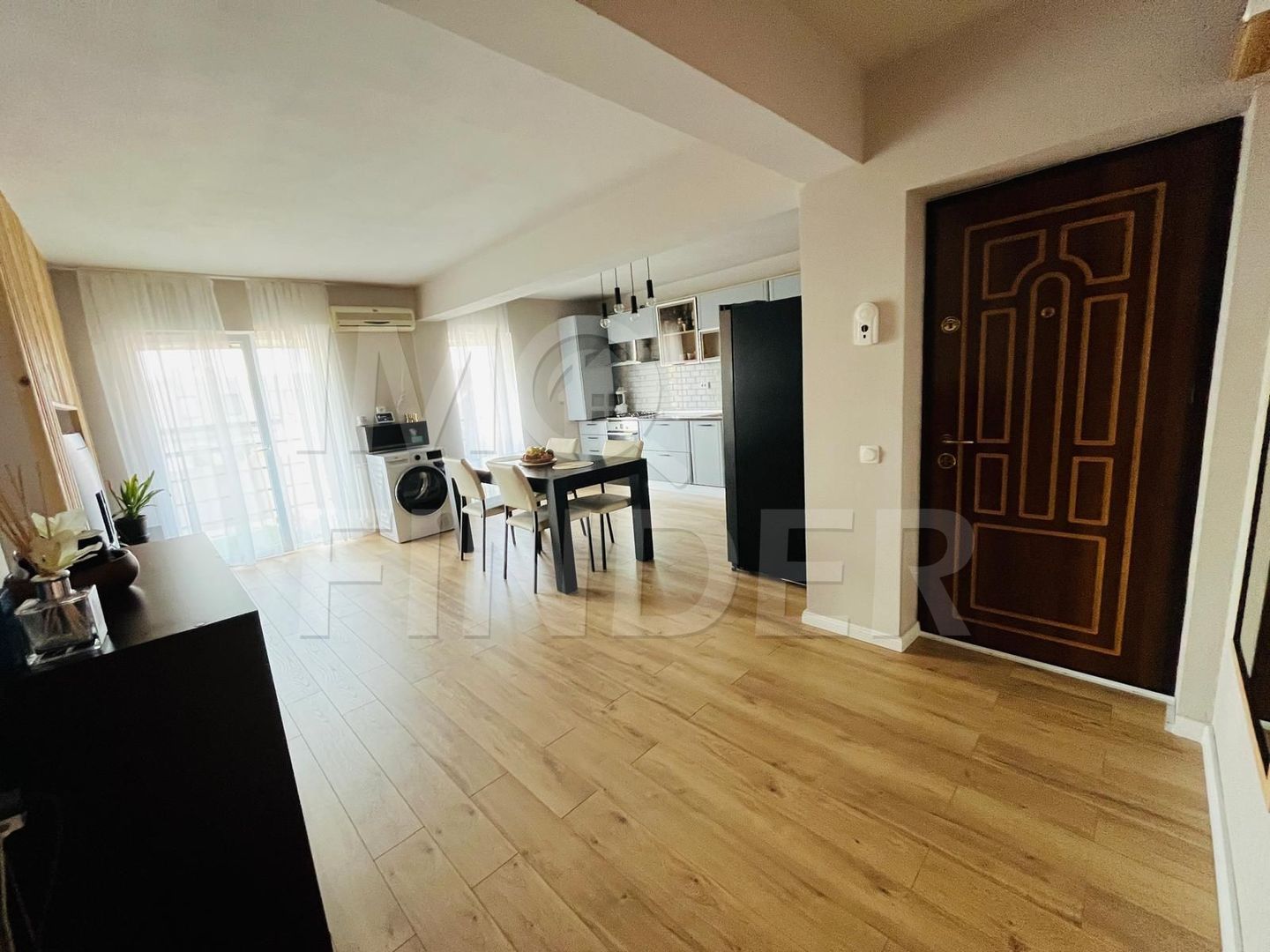 Vanzare apartament 2 camere Buna Ziua, 60 mp utili, zona Home Garden,  2 locuri - Poză 2