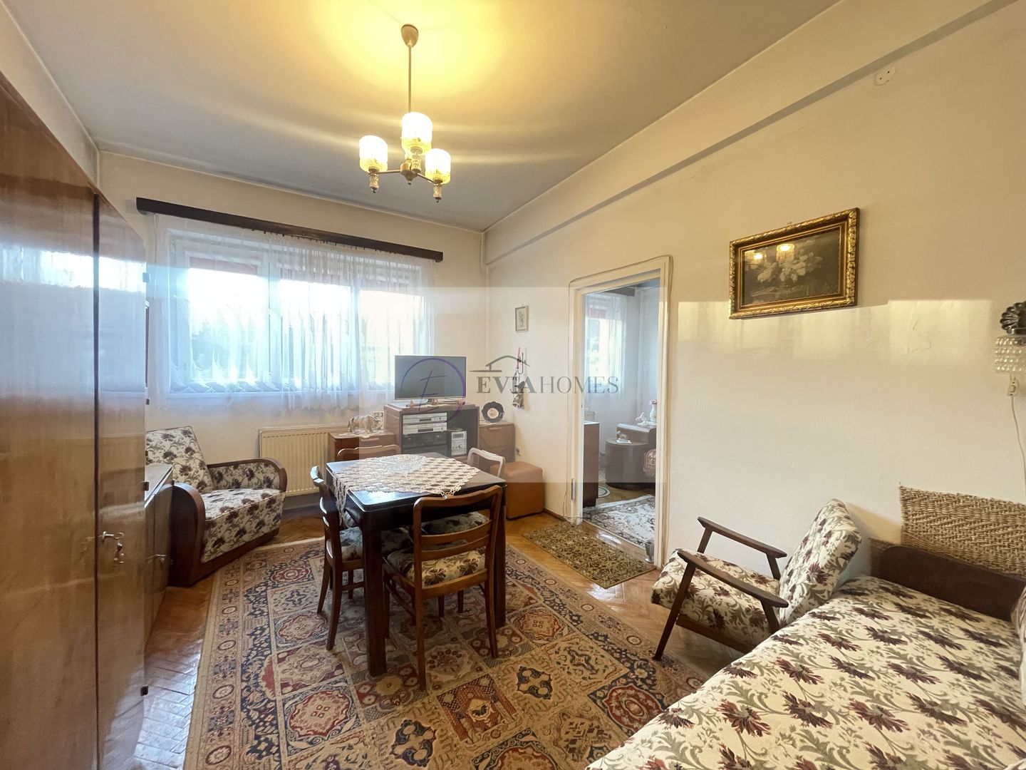 3 camere/ zona Facultatii de Litere / Parcare in curte - Poză 1