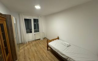 Apartament de 2 camere, 60 mp, decomandat, Zona 7 Noiembrie - Poză 4