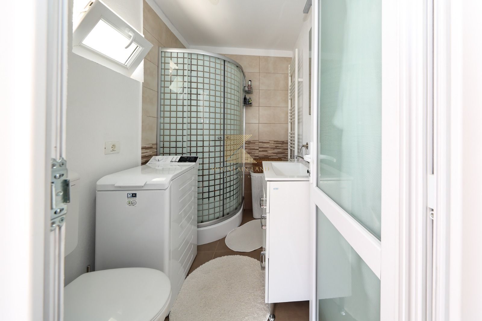 Casă renovată, teren 394 mp – Râșnov, str. Misu Popp, zonă centrală - Poză 17