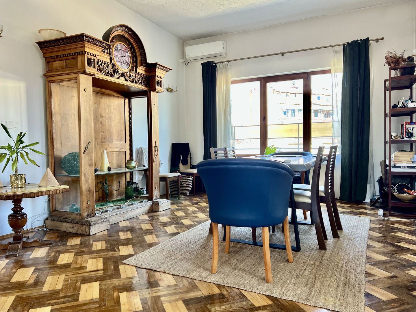 Penthouse de Poveste cu Design Arhaic-Modern și Terasă Panoramică - Poză 16