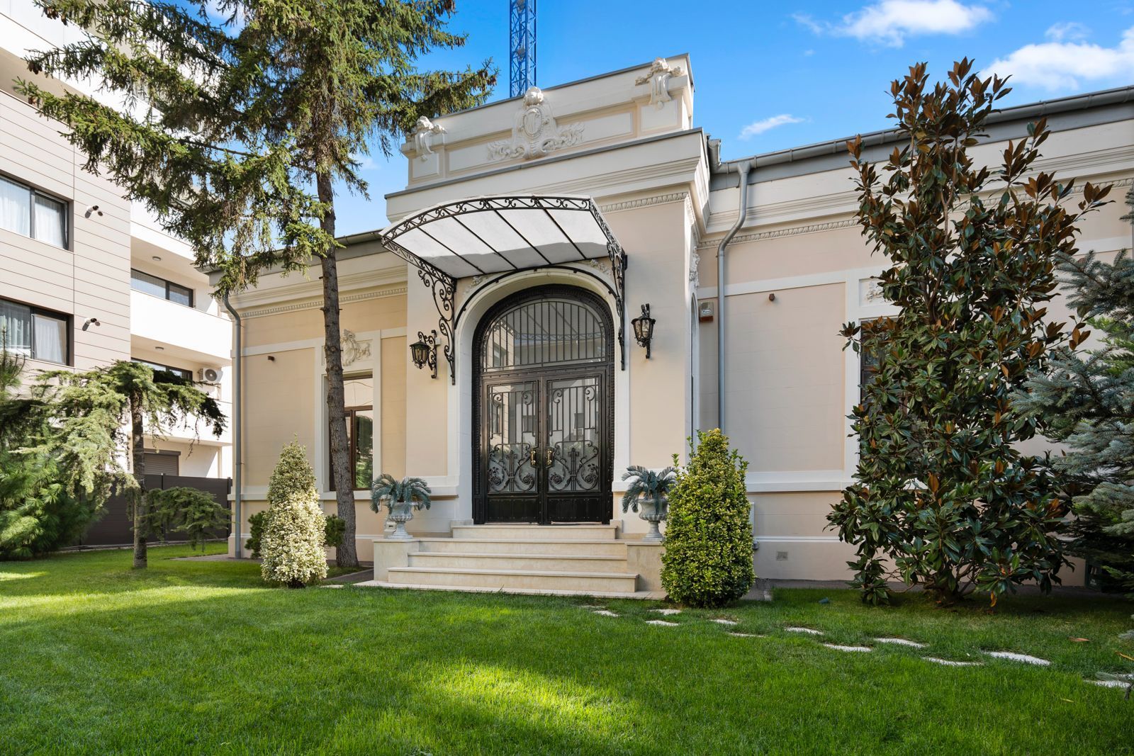 De Inchiri Vila premium complet consolidata LUX 7 camere Matei Basarab - Poză 1