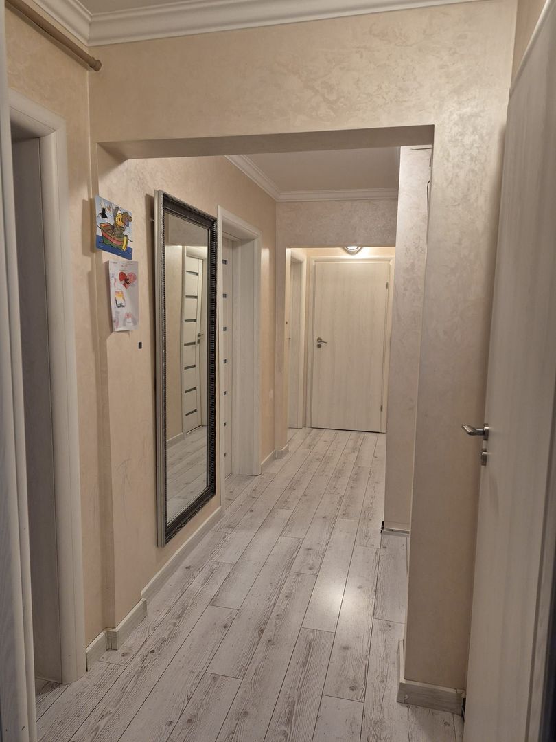 Apartament spațios in  Mazepa 1 - 3 camere, 2 băi, etaj 2 - Poză 11