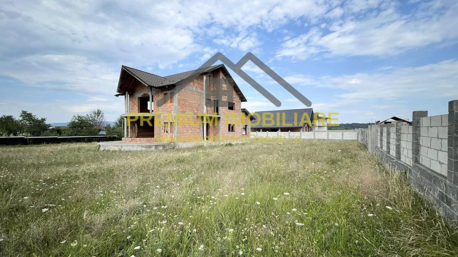 Casa Cartier Andrasesti - la rosu - Poză 1