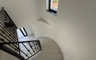 Casa individuala. 172 mp utili. Garaj. Disponibila imediat - Poză 25