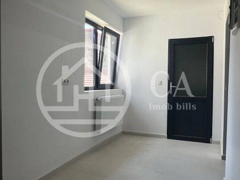 Casa cu 6 camere de inchiriat zona centrala Oradea - Poză 9