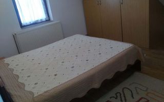 Inchiriez mansarda la casa - Poză 7