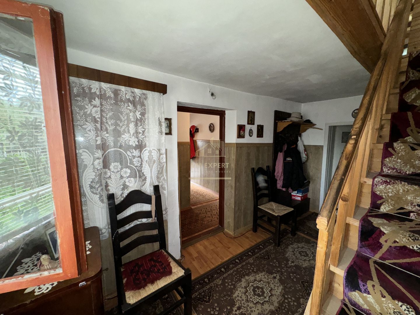 CASA 4 CAMERE, TEREN 604 MP, VOINESTI LERESTI, COMISION 0% - Poză 23