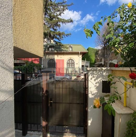 VILA IN ZONA FLOREASCA- DOROBANTI - Poză 2