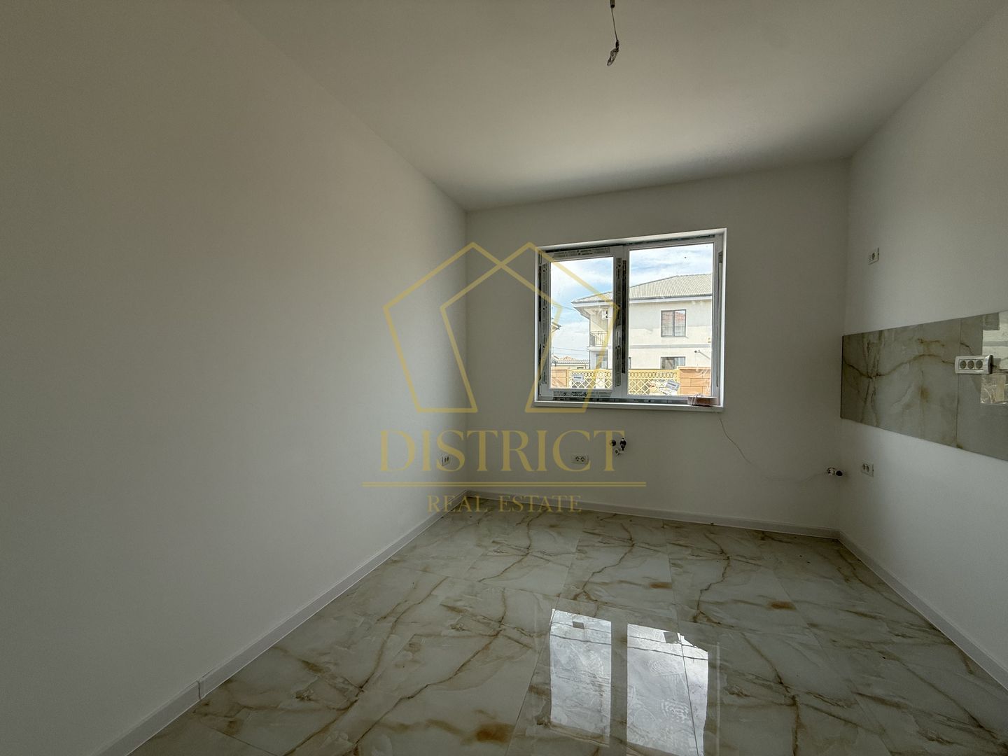 Duplex spatios cu 4 camere 109 mp | Mosnita Veche - Poză 9