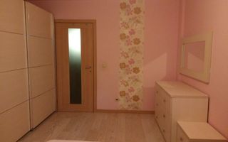 Apartament cu 4 camere de vânzare în zona Europa - Poză 9