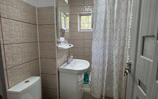 De inchiriat – Garsonieră în Onesti - Poză 4