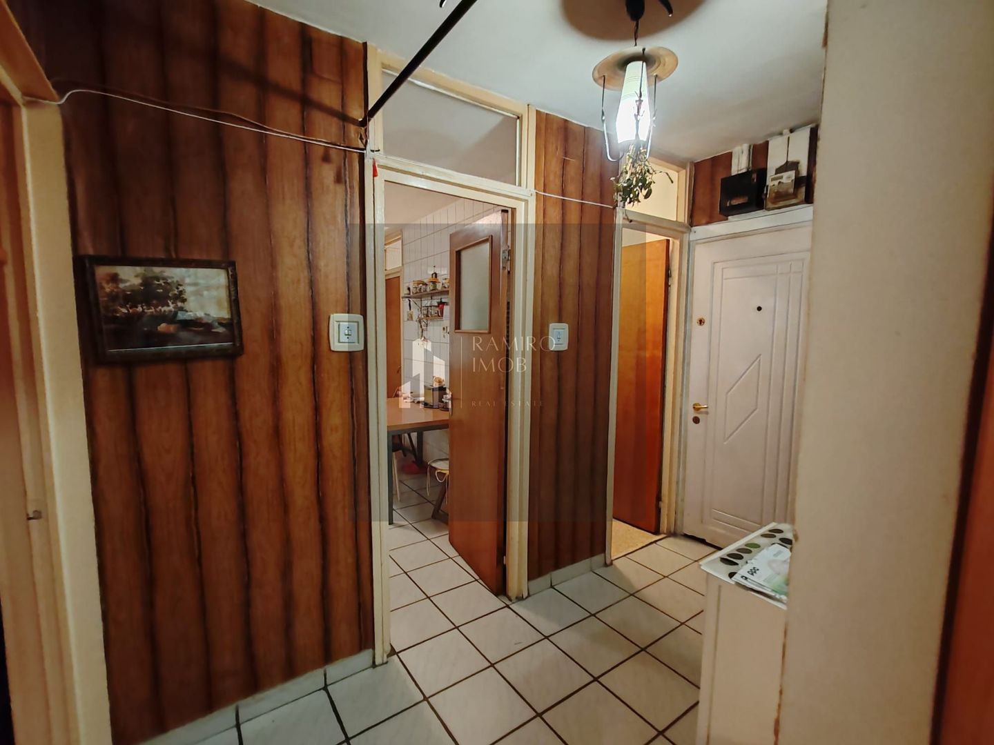 Apartament 2 camere, Sector 4, Resita/Luica, decomandat, spatios - Poză 4