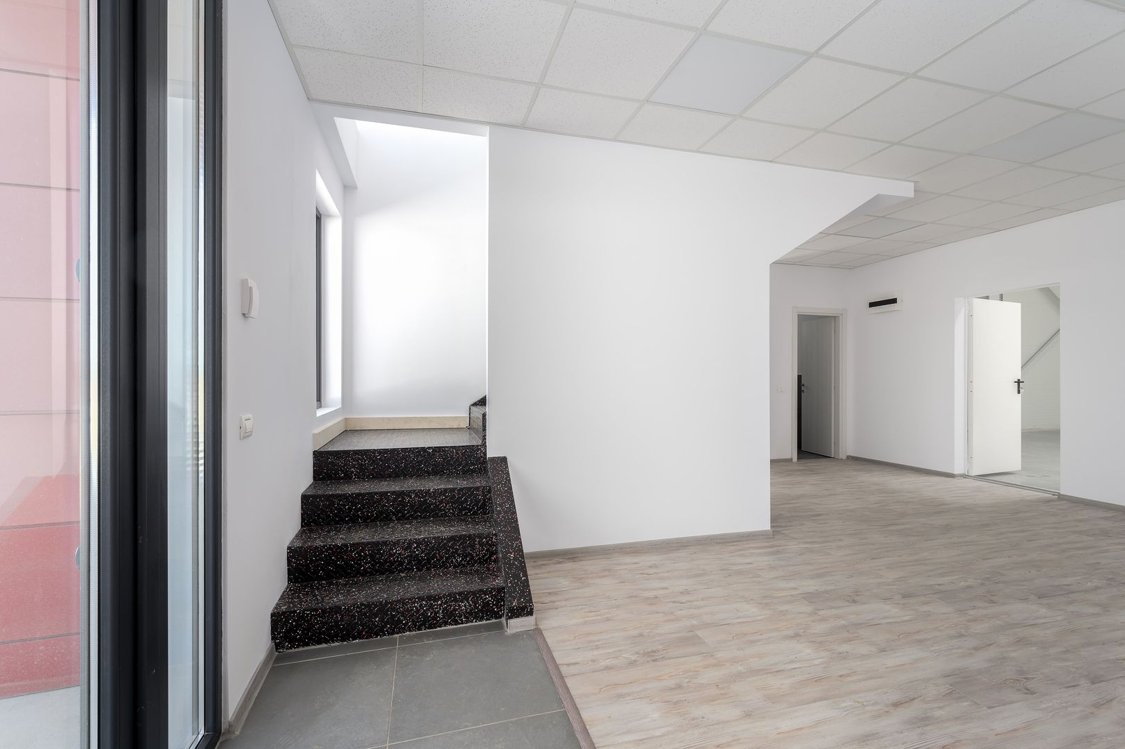 De vânzare hală industrială 585 mp – acces rapid centura Bucuresti - Poză 9