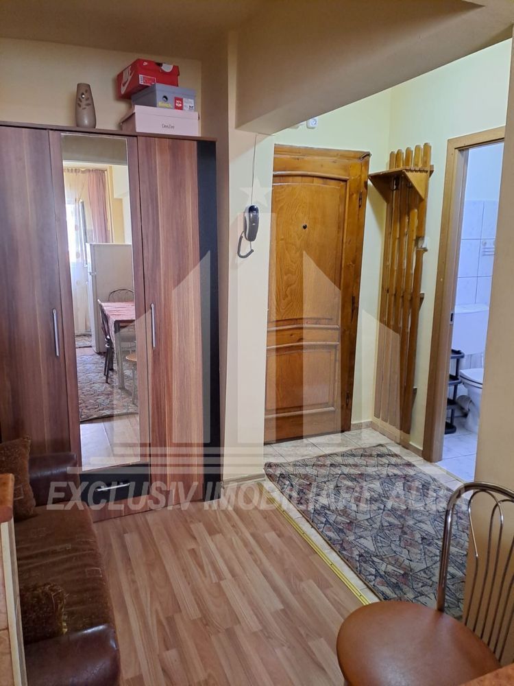 Garsoniera decomandata, etaj intermediar, Industriala - Poză 2