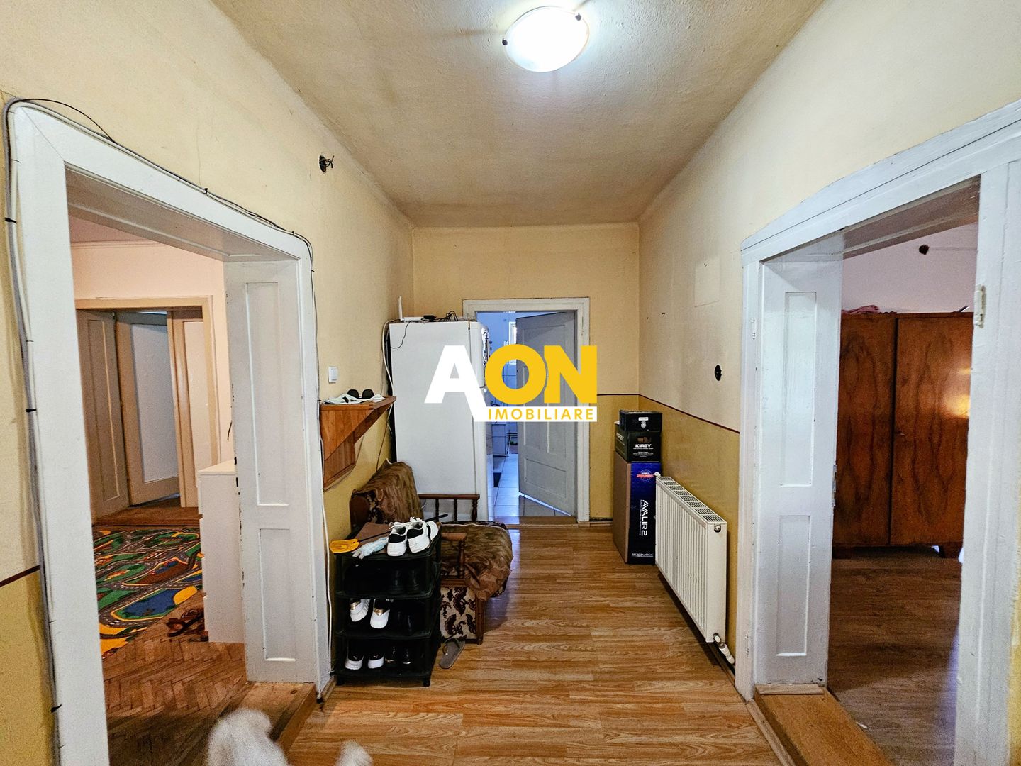 Casa renovata, 2 corpuri de cladire + anexe, 1331 mp teren, Paclisa - Poză 12