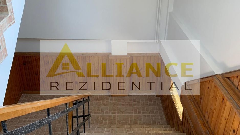 Catelu-Casa S+P+1+M - 14 Camere-1550 Teren - Poză 11