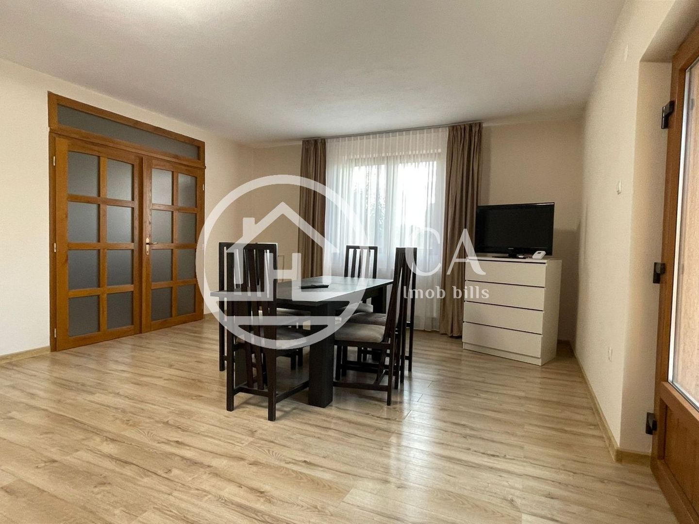 Casa de închiriat  Duplex cu 10 camere în Sanmartin, Oradea - Poză 3